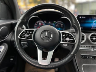 Mercedes GLC foto 13