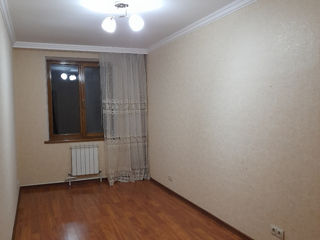 Apartament cu 3 camere, 57 m², 8 cartier, Bălți