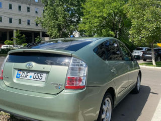 Toyota Prius foto 2