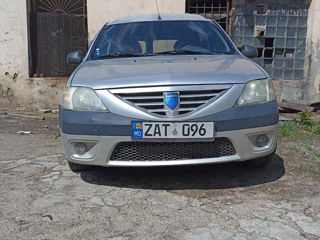 Dacia Logan foto 1