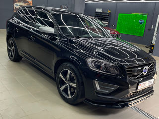Volvo XC60 фото 1