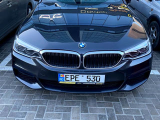 BMW 5 Series foto 4