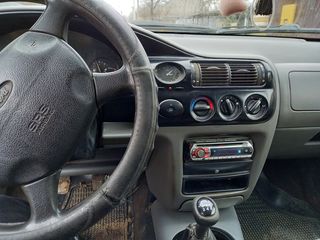 Ford Escort foto 6