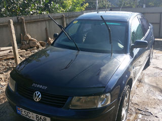 Volkswagen Passat foto 1