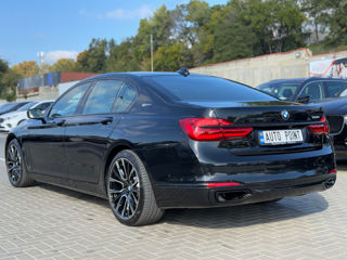 BMW 7 Series foto 4