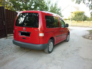 Volkswagen Caddy foto 2