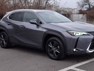 Lexus UX foto 9