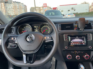 Volkswagen Jetta foto 6