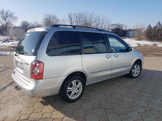 Mazda MPV foto 2