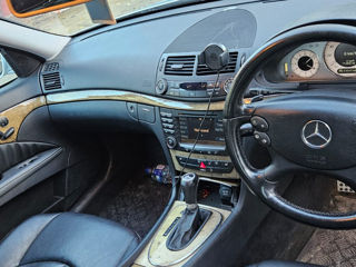 Mercedes E-Class foto 2