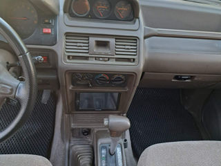 Mitsubishi Pajero foto 10