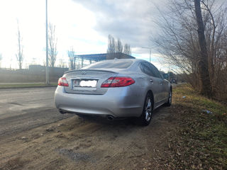 Infiniti M foto 2