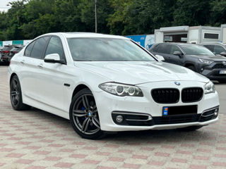 BMW 5 Series foto 5