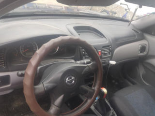 Nissan Almera foto 6