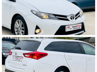 Toyota Auris foto 8