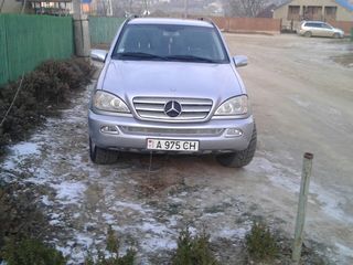 Mercedes ML Class foto 2