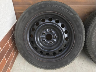 Roti Toyota 205/55 R16 de iarna foto 3