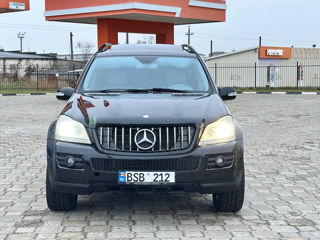 Mercedes GL-Class foto 2