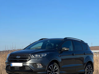 Ford Kuga foto 2