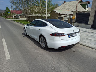 Tesla Model S foto 7