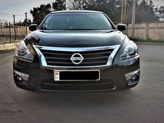 Nissan Altima foto 2