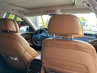 BMW 7 Series foto 3