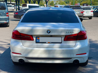 BMW 5 Series foto 8