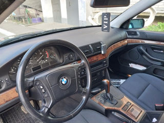 BMW 5 Series foto 5