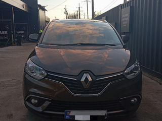 Renault Grand Scenic foto 2