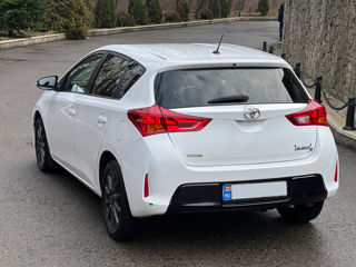 Toyota Auris foto 4