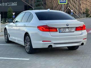 BMW 5 Series foto 6