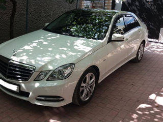 Mercedes E-Class foto 0