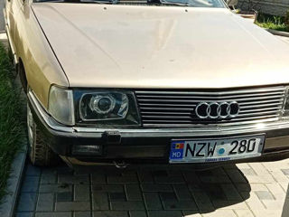 Audi 100