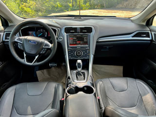 Ford Fusion foto 6