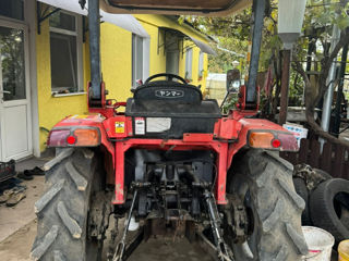 Tractor agricol