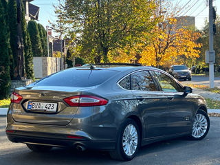 Ford Fusion foto 4