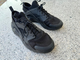 Nike Air huarache triple black foto 2