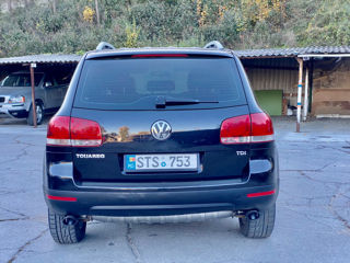 Volkswagen Touareg foto 4