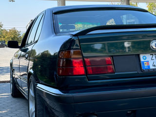 BMW 5 Series foto 6