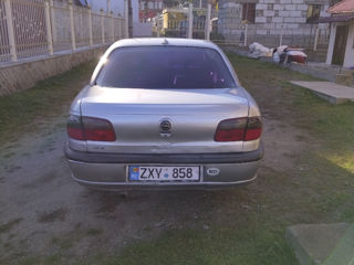 Opel Omega foto 5