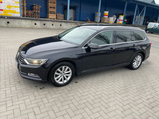 Volkswagen Passat foto 2