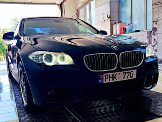 BMW 5 Series foto 4