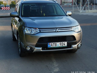 Mitsubishi Outlander foto 4