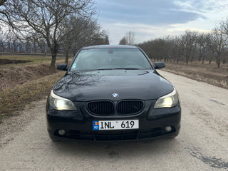 BMW 5 Series foto 1