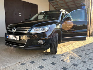 Volkswagen Tiguan foto 1