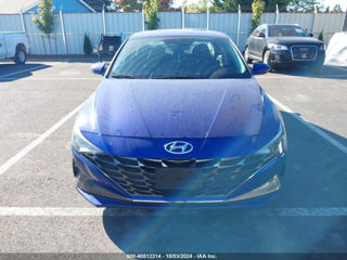 Hyundai Elantra foto 2