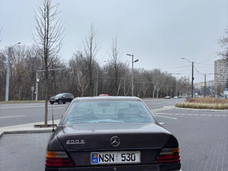 Mercedes E-Class foto 5