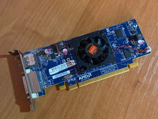 Amd Radeon HD 7400 foto 1