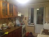 Apartament 3 odai. Centru cotilet mijloc,termopan.Zona linistita. 2/5 foto 3