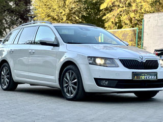 Skoda Octavia foto 1